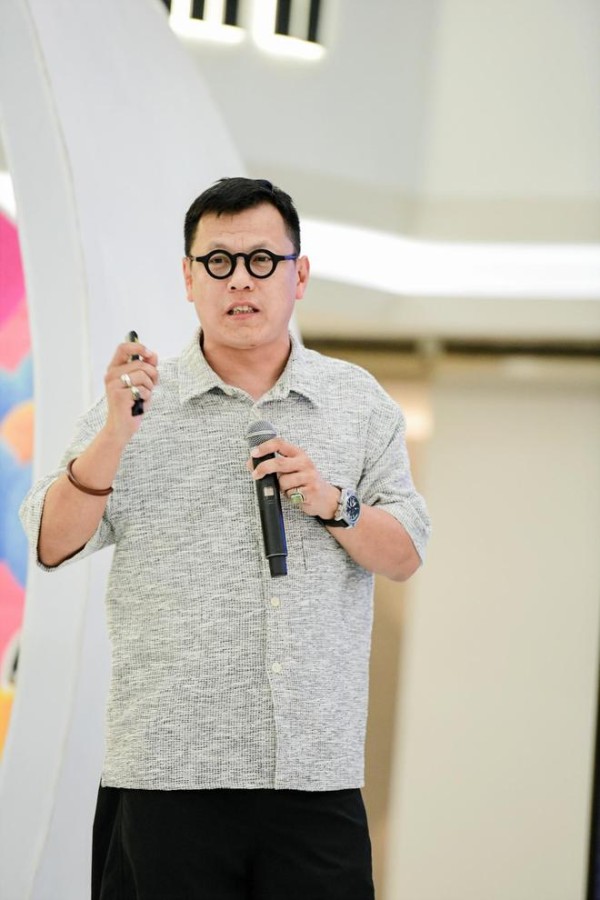 「設計拾贰人」设计巡讲落地昆明、福州：探寻行业共生之光