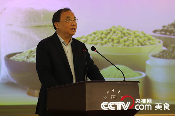 世界中餐业联合会常务副会长邢颖现场致辞