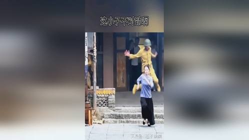 严查祖上三代，我怀疑本色出演