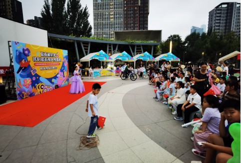 书香惠民伴夏夜，多元服务暖人心！“泉城书荟”文化市集走进环保科技园社区