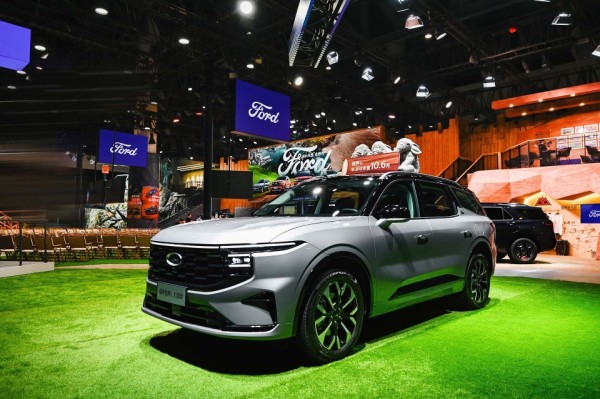 成都国际车展福特汽车“户外主题乐园”尽现全场景户外精彩生活