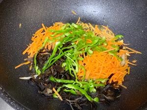十分钟快手家常菜—鱼香肉丝的做法 步骤7