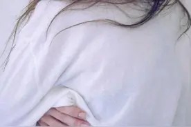 白T恤上不同的污迹怎么去除?图片
