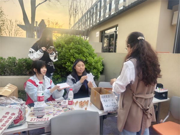“春风伴读三十载 书香润心向未来” 公益图书捐赠主题活动圆满结束