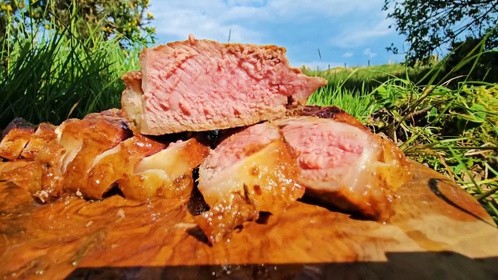 精选牛排，自制超级牛肉汉堡