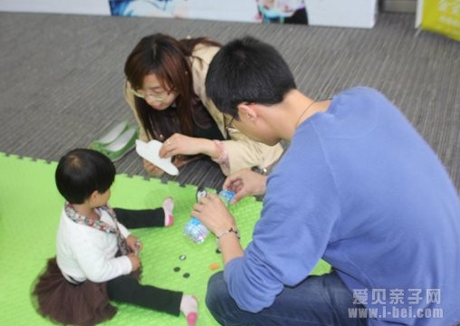 爸爸妈妈跟宝宝互动游戏大全