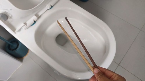厕所里一定要放一双筷子，很多人一辈子都不知道，以前怎么没想到
