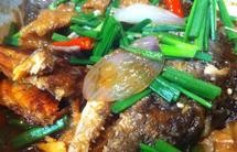 砂锅焗三文鱼头