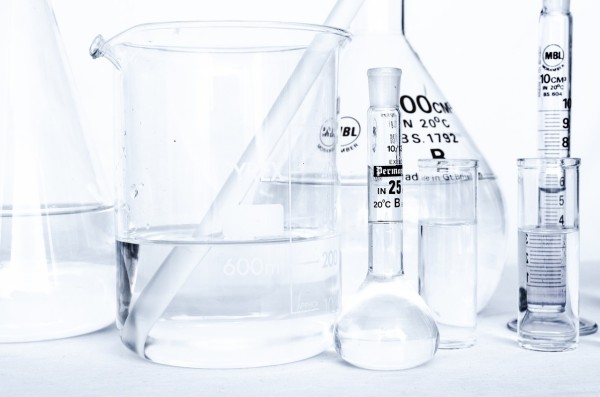 基于四甲基乙二胺 TEMED的高效环保型聚氨酯胶黏剂和涂料配方研究