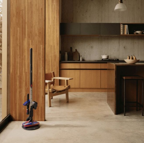 戴森全球发布会多款新品亮相：最轻巧PencilVac「铅笔吸尘器」成焦点