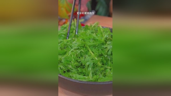 好多人做蒸菜只放面粉，怪不得做出来又沾又坨