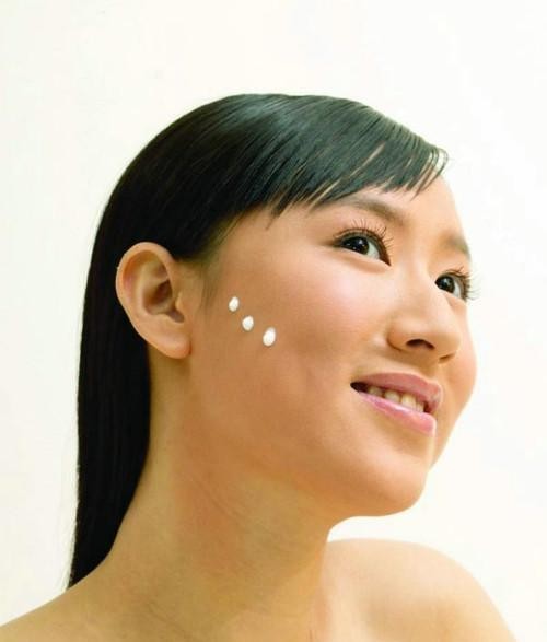 30岁女人如何保养肌肤,抵御衰老(15个简单而有效的皮肤保养秘诀)