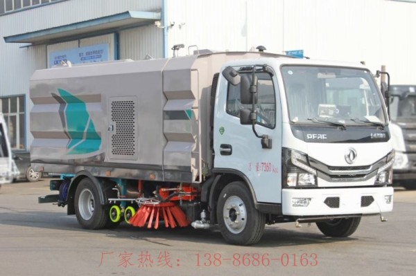 道路清扫洗扫车价格大型电动扫路车价格及图片