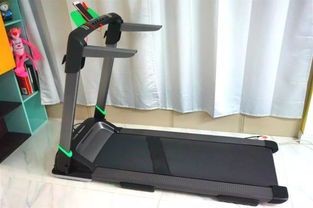 如何正确启动跑步机：开关操作指南