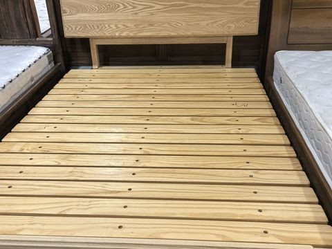 上海诺展家具·二手家具处理，衣柜双人床沙发茶几电视柜茶桌茶台博古架二手办公家具