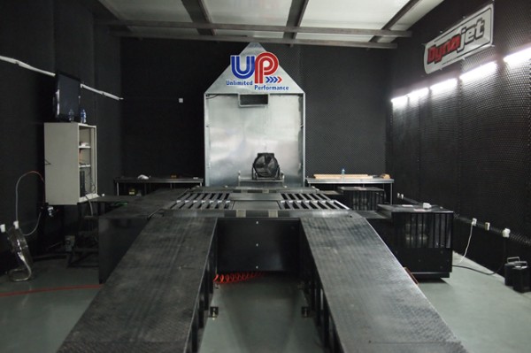 暴力突袭 上海UP店家探访