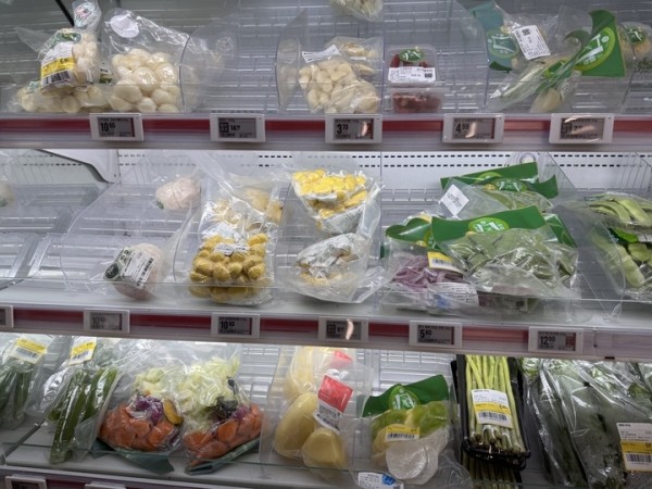 省去清洗切菜等步骤，净菜成年轻人“新宠”，有外卖商家月销百余单
