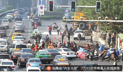 日常驾驶不需学所有车技 但这6个技巧一定要练到“极致”