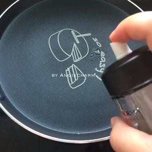 【五分钟早餐】隔夜法棍的复活：蛋奶法棍的做法 步骤3