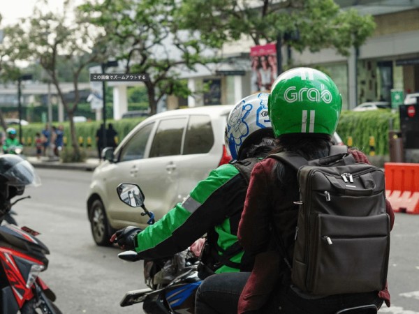 マレーシア　Grab 配達　エクスプレス