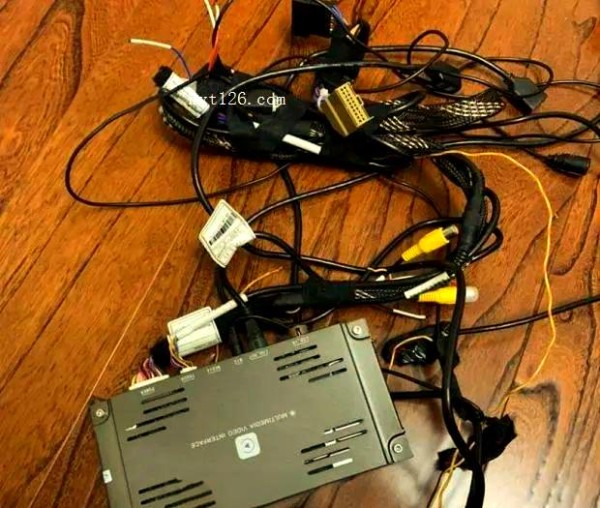 奥迪Q5改头换面：安卓大屏升级体验-有驾