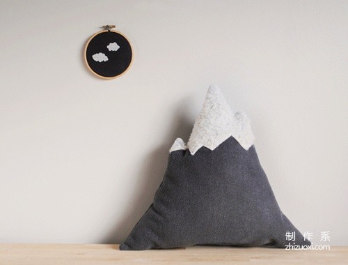 手工DIY礼品雪山枕作品