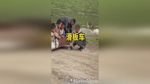 小男孩制作滑板车