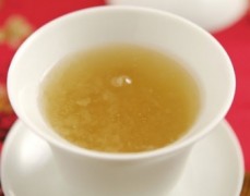 入冬干燥，这款又甜又润的汤水 一家人都爱喝！