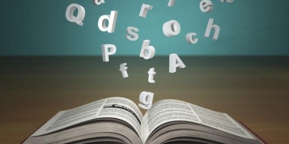 加强学生压力管理，教育培训机构学生管理系统，关注学生心理健康，培养学生抗压能力。在当今快速变化的社会中，学生面临的压力越来越大，尤其是在教育培训机构中。如何加强学生的压力管理、关注心理健康以及培养抗压能力，已经成为教育者和家长亟需面对的重要课题。一个有效的学生管理系统不仅仅关注学术成绩，更应关注学生的心理状态和压力水平。首先，加强学生压力管理的关键在于建立一个全面的支持系统。教育培训机构应当通过建立科学的评估体系，定期评估学生的心理健康状况。这样可以及时发现潜在的问题，并采取适当的干预措施。管理系统应包括心理咨询服务、压力管理课程和定期的心理健康讲座。这样，学生不仅能够获得专业的心理辅导，还能学习到有效的压力管理技巧，从而更好地应对学习和生活中的各种挑战。其次，教育培训机构需要关注学生的心理健康。学生在学习过程中常常面临来自学业、家庭以及社会的多重压力。一个注重心理健康的教育环境能够帮助学生建立良好的心理素质。通过定期的心理健康活动、讲座和工作坊，教育机构可以为学生提供一个表达和释放情绪的渠道，同时也能帮助他们掌握应对压力的有效方法。此外，教师和辅导员的角色也非常重要，他们应当具备一定的心理健康知识，能够识别学生的情绪变化，并提供必要的支持和指导。培养学生的抗压能力也是一个不可忽视的方面。教育培训机构可以通过设置情境模拟和角色扮演等方式，帮助学生在实际的压力情境中锻炼他们的应对能力。例如，模拟考试、辩论赛或团队合作项目都可以有效地帮助学生提升抗压能力。通过这些活动，学生不仅可以在实际操作中掌握解决问题的方法，还可以增强自信心，学会在压力下保持冷静和理智。此外，建立一个支持性强的学习环境也是培养学生抗压能力的重要因素。教育培训机构应当鼓励学生之间的互助与合作，倡导积极的学习氛围。一个团结互助的学习环境能够帮助学生在遇到困难时找到支持和鼓励，从而减少孤立感和压力感。同时，教育机构还可以为学生提供灵活的学习计划和个性化的辅导，以适应每个学生的不同需求，减轻他们的学习压力。在加强学生压力管理和心理健康关注的过程中，家长的参与同样不可或缺。家长应当与教育机构保持密切沟通，了解学生的学习和心理状况，并积极配合学校的工作。通过家校合作，家长可以为学生提供更全面的支持，共同促进学生的健康成长。总的来说，教育培训机构在面对学生压力管理问题时，必须采取综合措施，从建立支持系统、关注心理健康到培养抗压能力等方面入手，才能有效地帮助学生应对各种挑战。只有在这样的全方位关怀和支持下，学生才能够健康快乐地成长，最终实现他们的学业和人生目标。