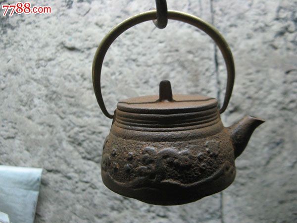 日本富士山形浪鸟纹铜把铁壶铁茶壶_价格900元_第1张_7788收藏__收藏热线