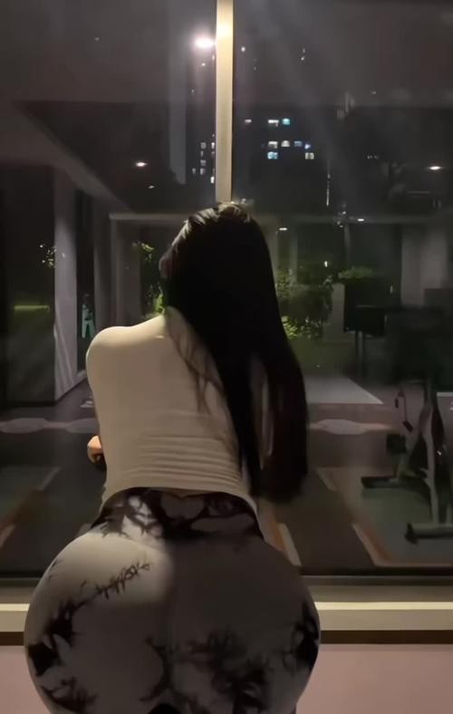 美女的臀部。最美的臀部是什么样的，