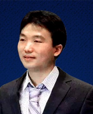 向华东 