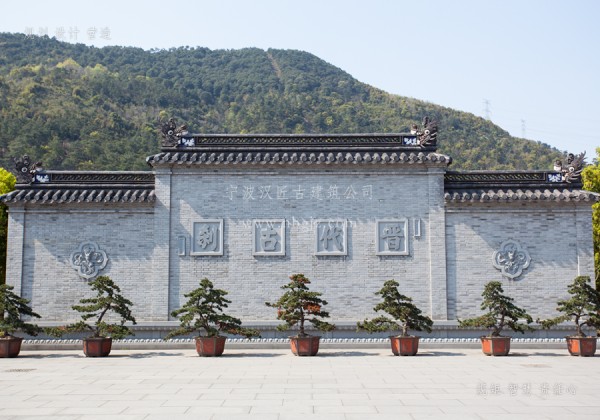 老寺庙翻新，传统与现代的建筑设计对话 第8张