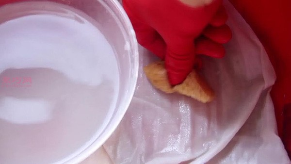 怎么去除衣服上的墨渍 清除墨汁方法