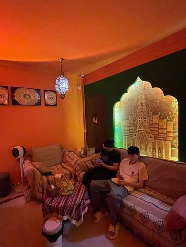 下班后来一场肩颈解压按摩