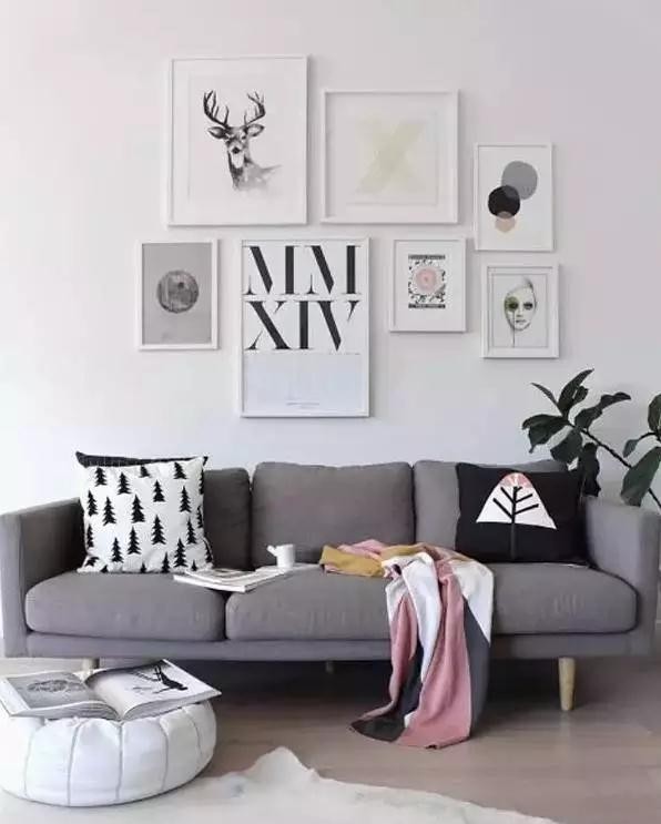 不用设计师装出花样客厅，自己装饰的墙面亮瞎朋友圈