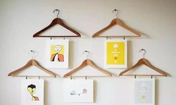 不用设计师装出花样客厅，自己装饰的墙面亮瞎朋友圈