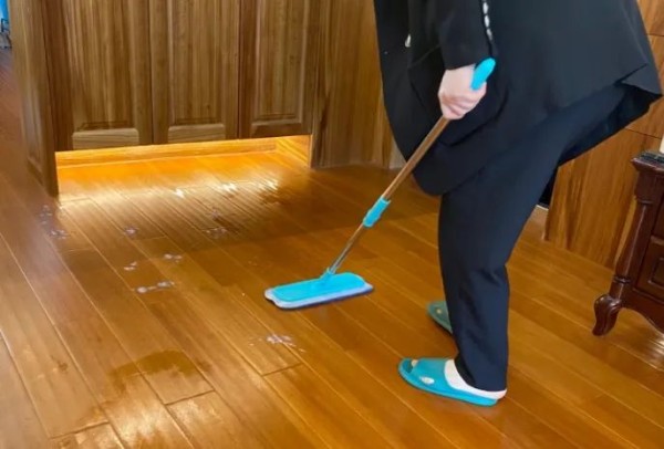 你不知道我知道，比如木地板保养小技巧_4