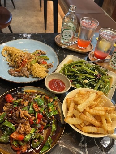 南宁老城区木屋融合菜，好吃出片！