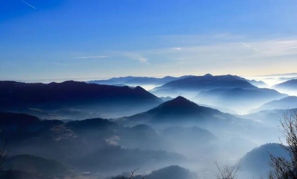 生活简洁的句子追求简约（30句简单生活的话）