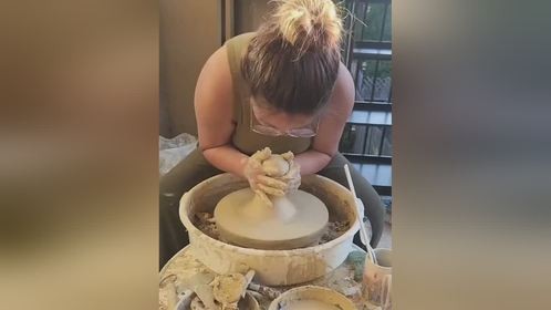 你能看到的都是她们想让你看到的 就是这么简单 不要猜来猜去的