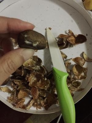 巧剥生板栗的做法 步骤6