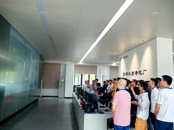 参观交流。厦门市政环科污水公司供图