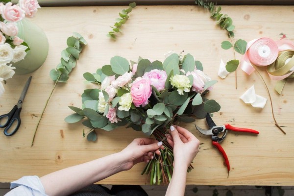 materiales para hacer un ramo de flores
