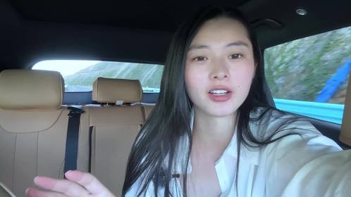 世界第一高桥通车，外出又多一条路，交通也越来越方便了