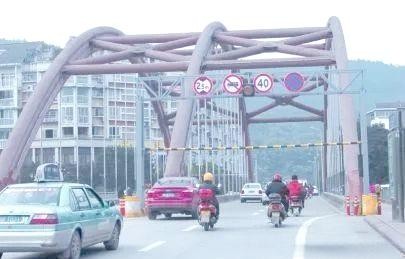 房车旅行全攻略：安全驾驶与停车策略-有驾