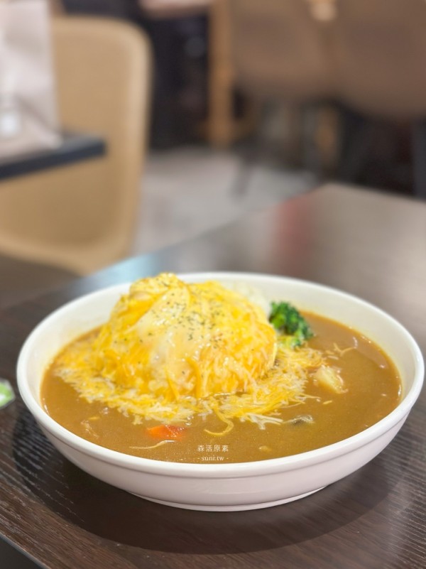 新竹素食推薦｜森活原素。超級豐盛蔬食料理~新竹火車站周邊美食(菜單Menu價錢)