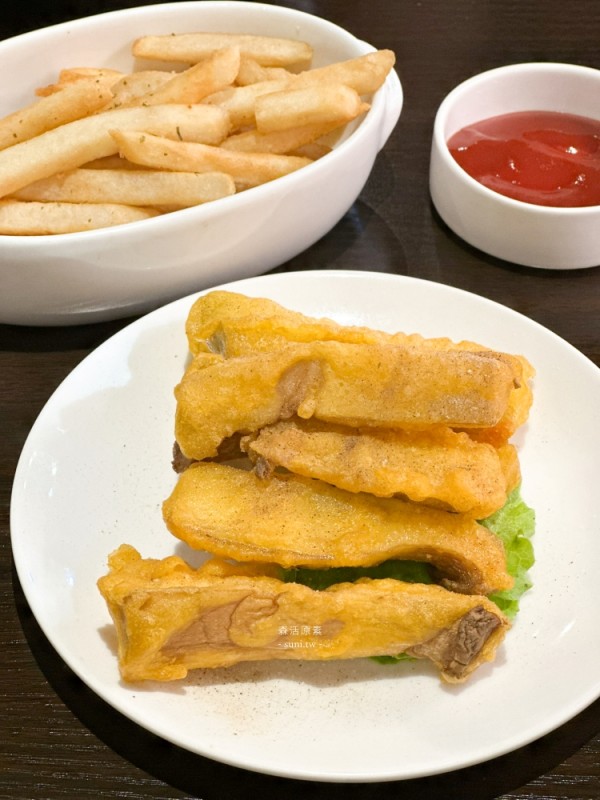 新竹素食推薦｜森活原素。超級豐盛蔬食料理~新竹火車站周邊美食(菜單Menu價錢)