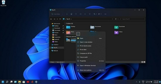 ▲ Win11 中界面割裂的现象明显好转,例如文件管理器,没有 UWP 化,但界面也现代化了,这是为何?