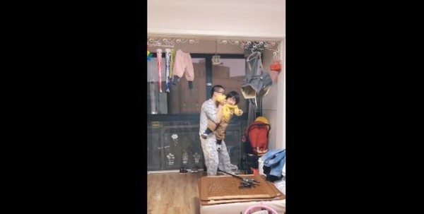 家庭中常见几种亲子互动模式，提升亲子品质，你跟孩子做过几个？